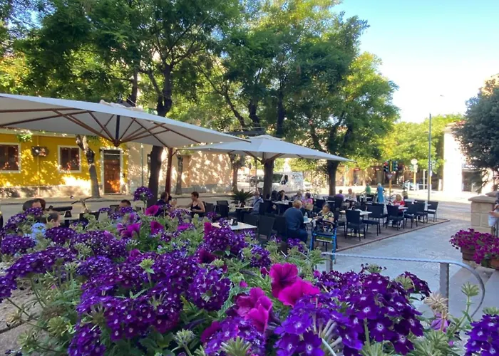 Double B Maison De Charme Bed & Breakfast