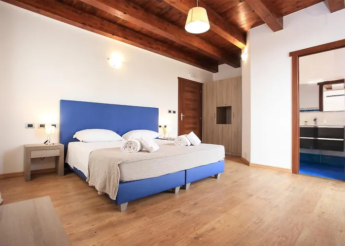 Double B Maison De Charme Bed & Breakfast 4*