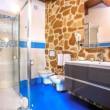 Bed & Breakfast Double B Maison De Charme 4*