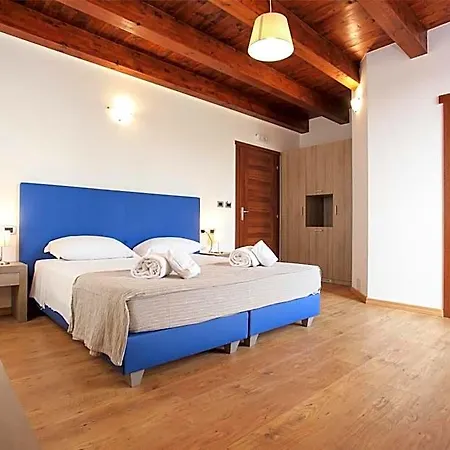Bed & Breakfast Double B Maison De Charme 4*