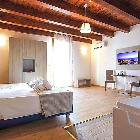 Double B Maison De Charme 4*