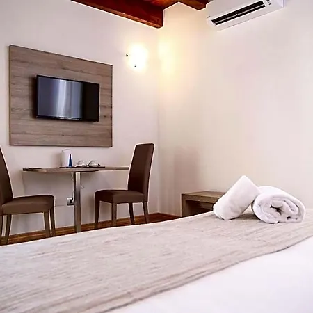 Bed & Breakfast Double B Maison De Charme 4*