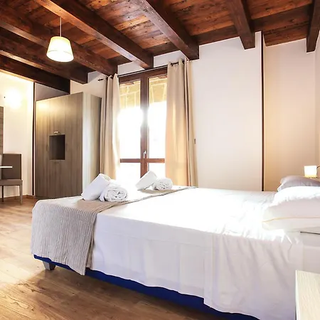 Double B Maison De Charme 4*